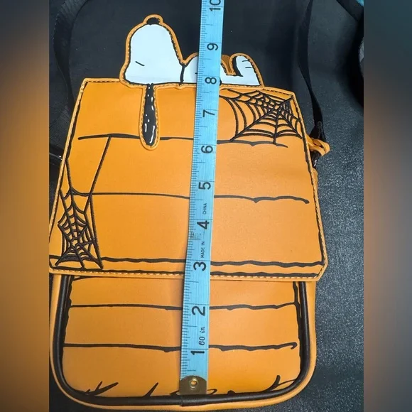 Loungefly Halloween Snoopy/Woodstock Peanuts Halloween Bag - Picture 6 of 9